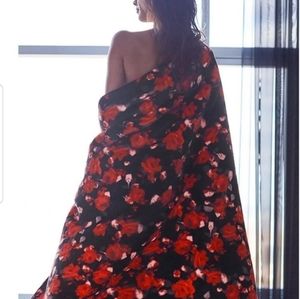 Victoria's secret sherpa blanket